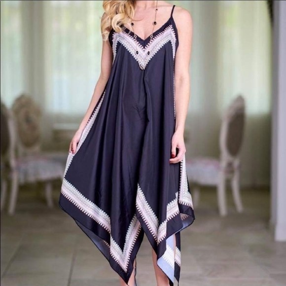 Unique Asymmetrical bandana dress - Picture 1 of 6